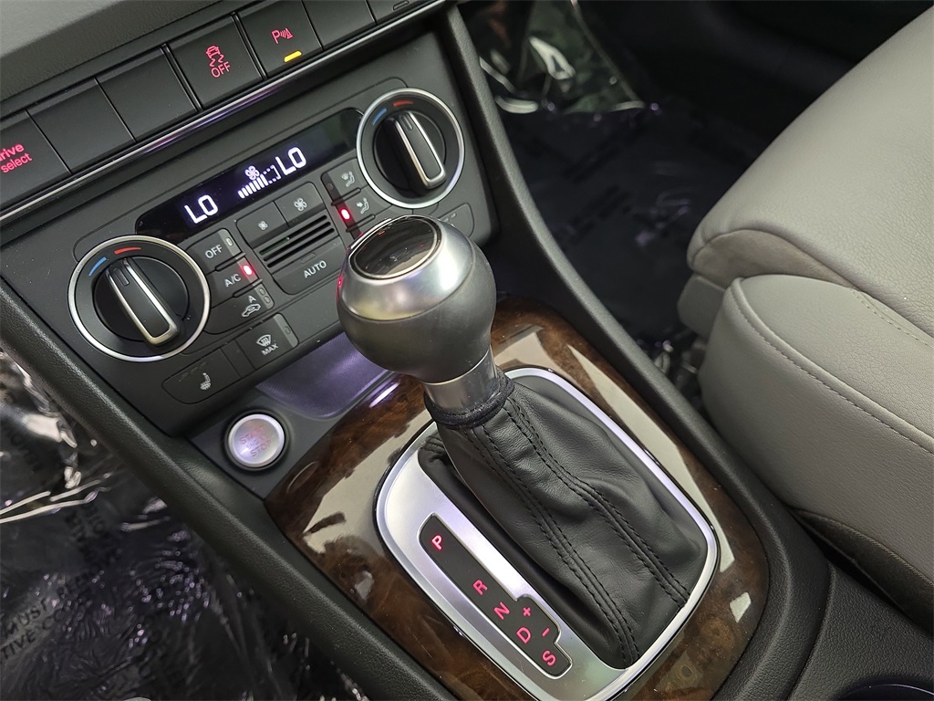 2017 Audi Q3 Prestige photo 22