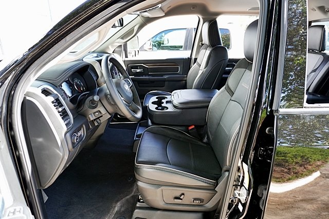 2024 Ram 3500 Laramie photo 12