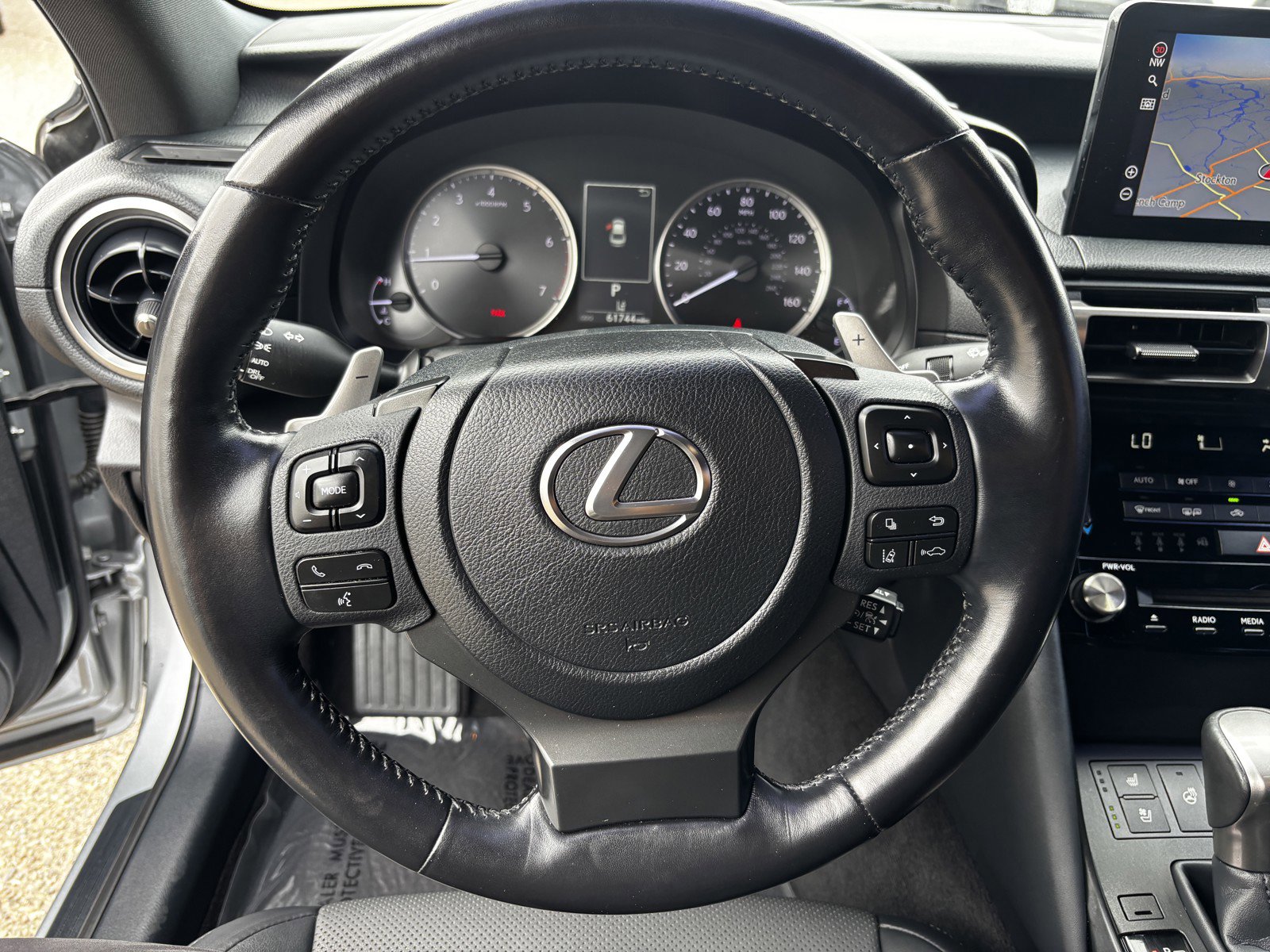 2021 Lexus IS 300 photo 17