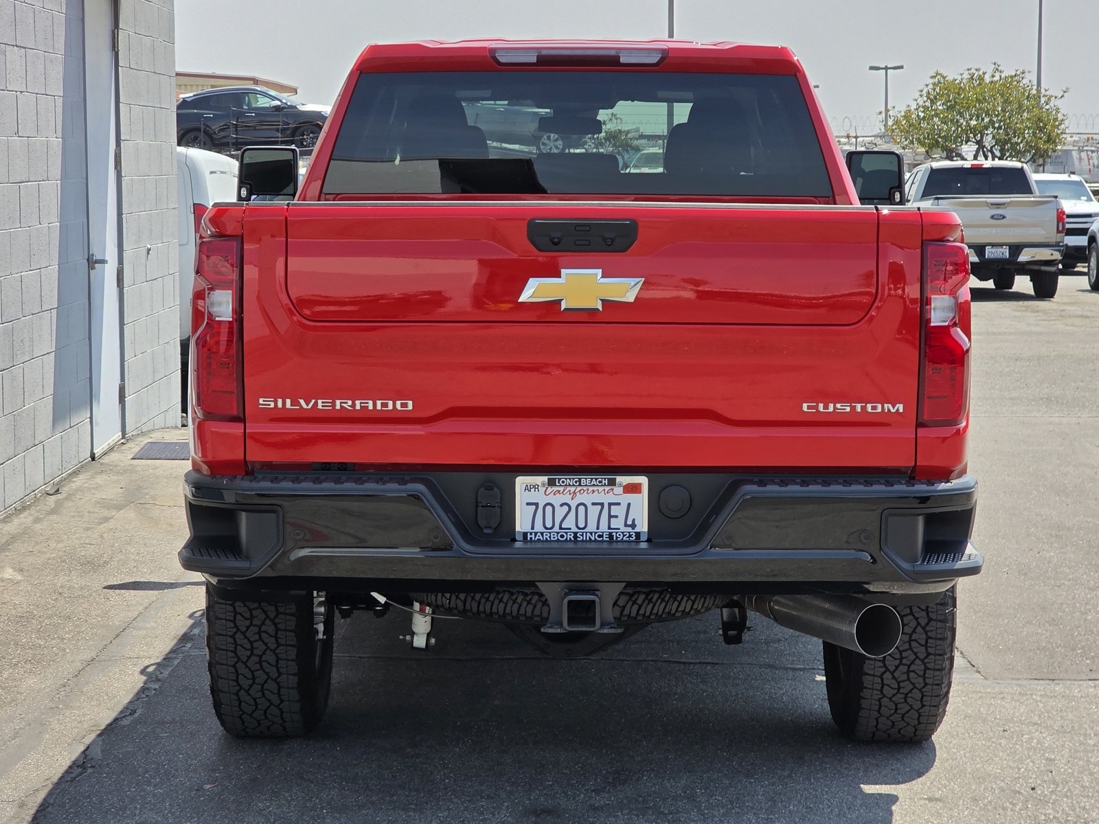 2025 Chevrolet Silverado 2500HD Custom photo 10