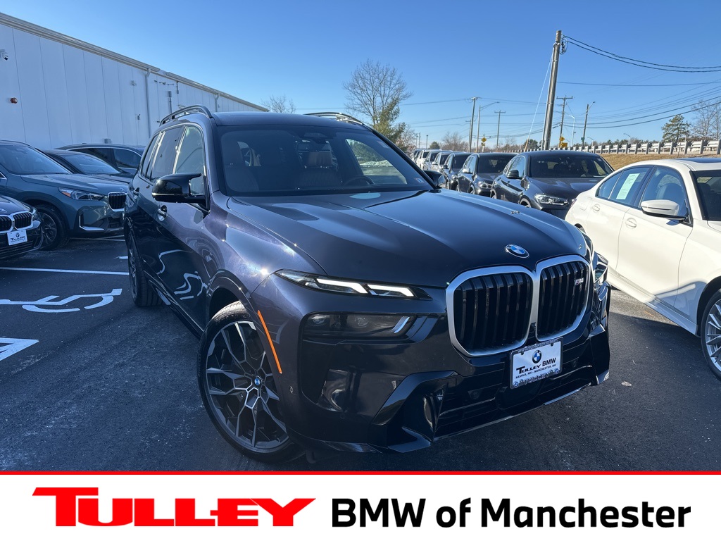 2025 BMW X7 M60i's photo