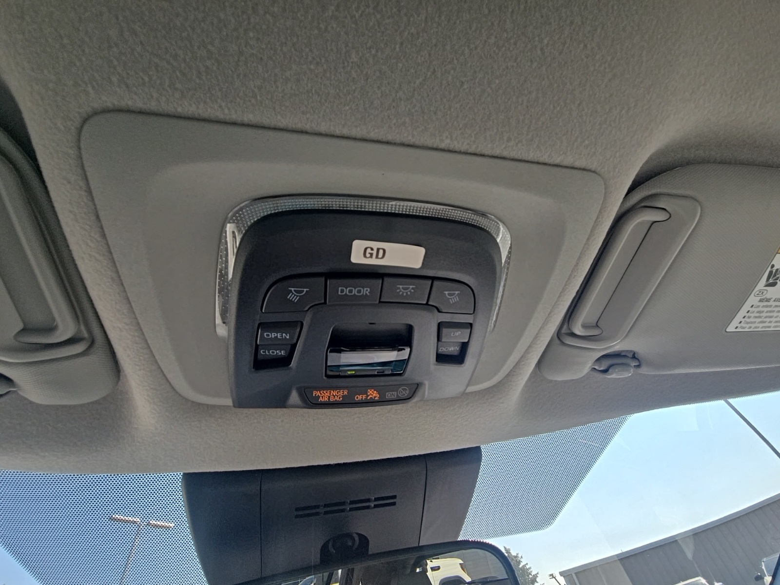 2025 Toyota Corolla Cross LE photo 23