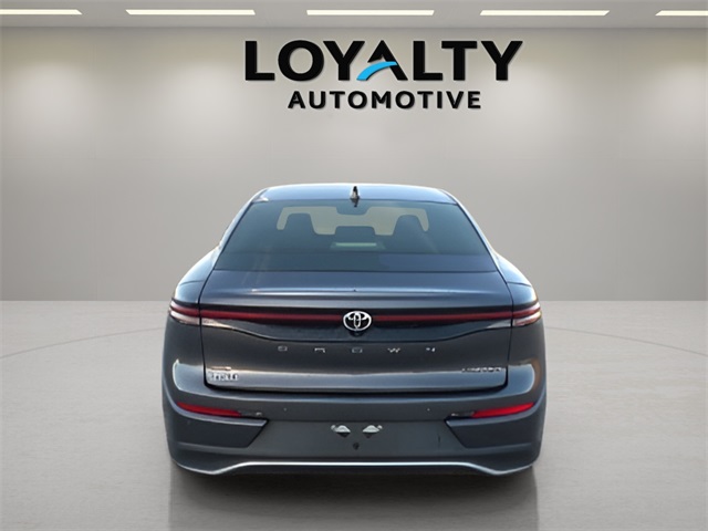2023 Toyota Crown Limited photo 4