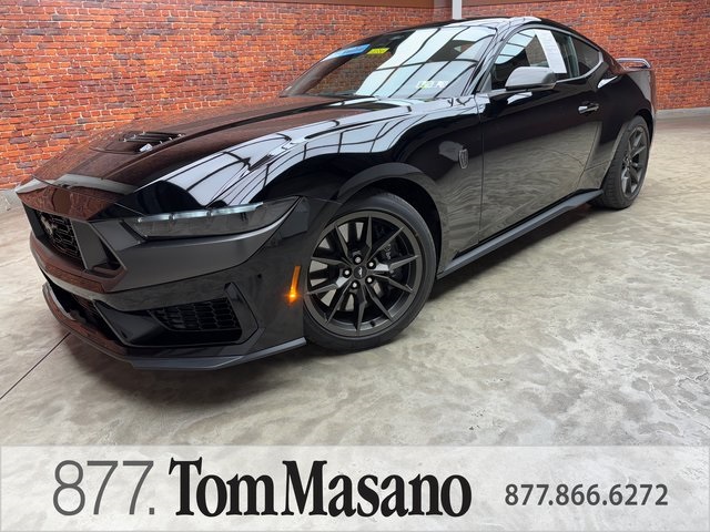 2025 Ford Mustang Dark Horse's photo