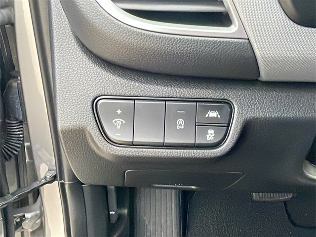 2023 Kia Seltos LX photo 13