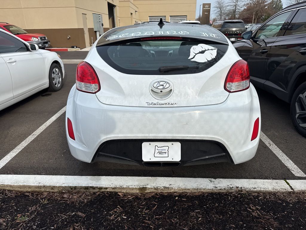 2017 Hyundai Veloster Value Edition photo 4
