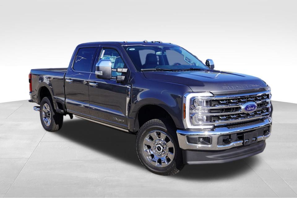 2026 Ford F-350 Super Duty Lariat's photo