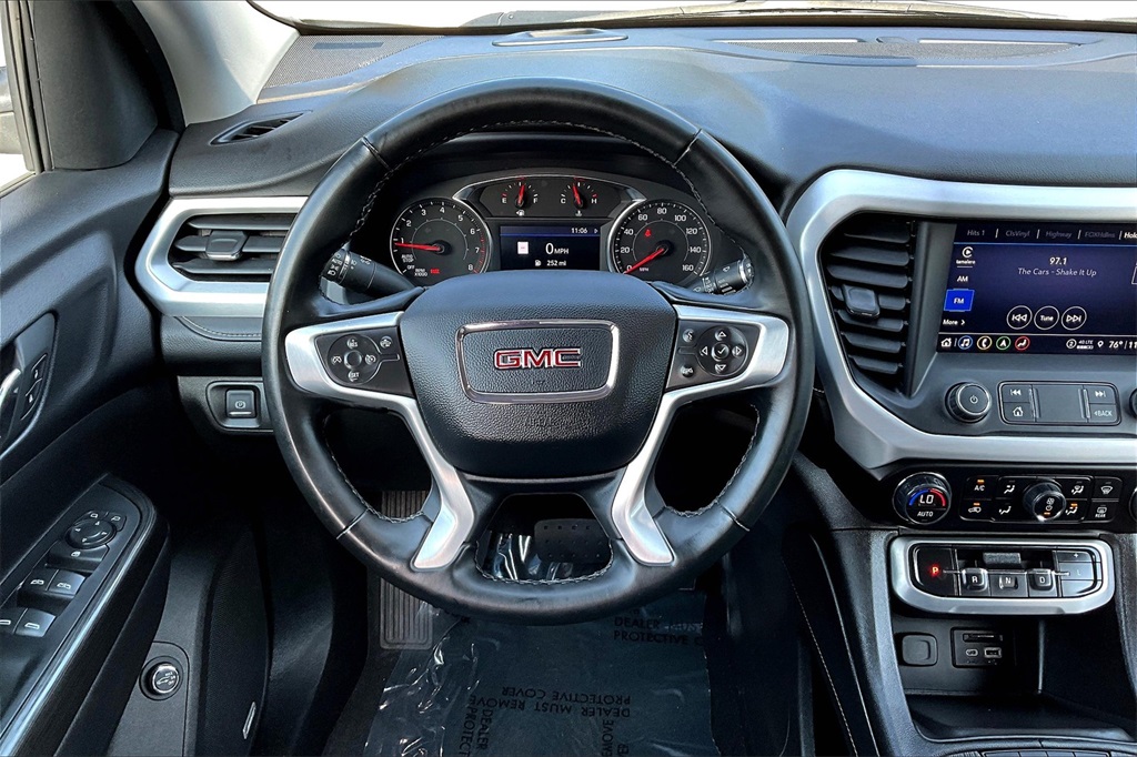 2023 Gmc Acadia SLT photo 8