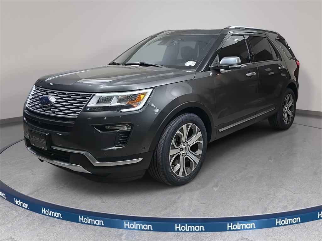 2018 Ford Explorer Platinum's photo