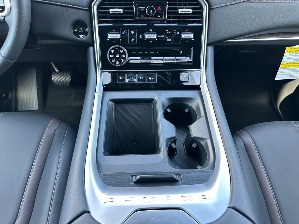 2025 Nissan Armada SL photo 30