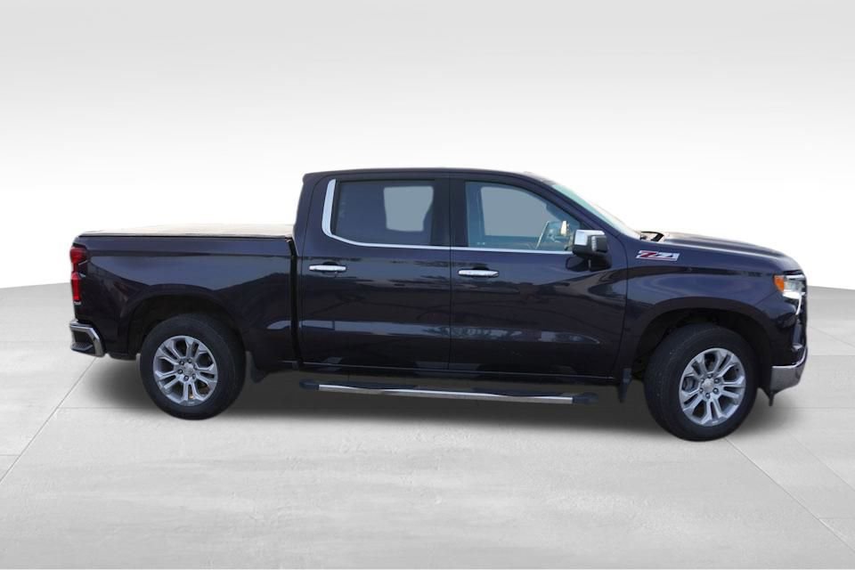 2022 Chevrolet Silverado 1500 LTZ Z71 photo 2