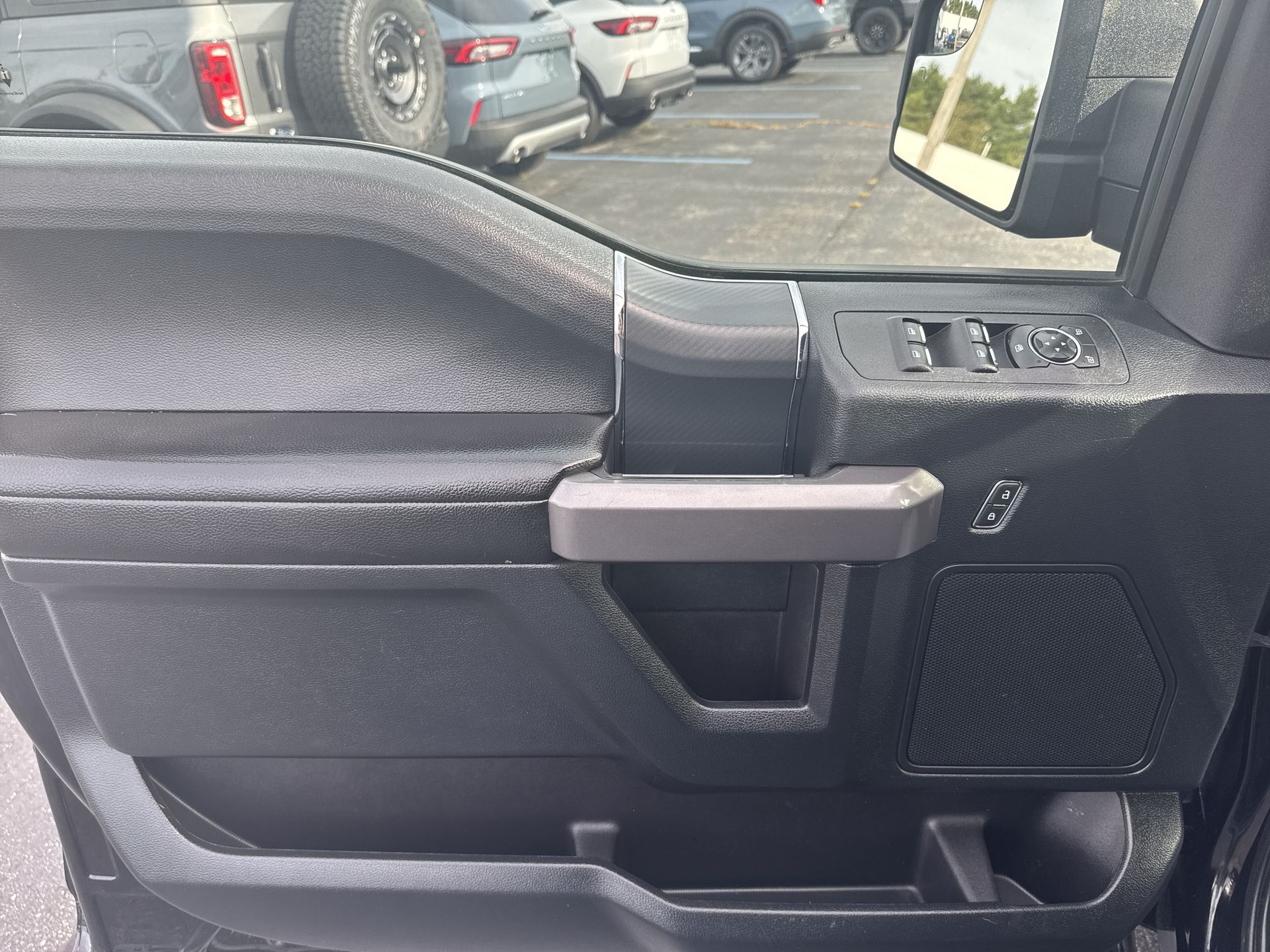 2020 Ford F-150 XLT photo 4