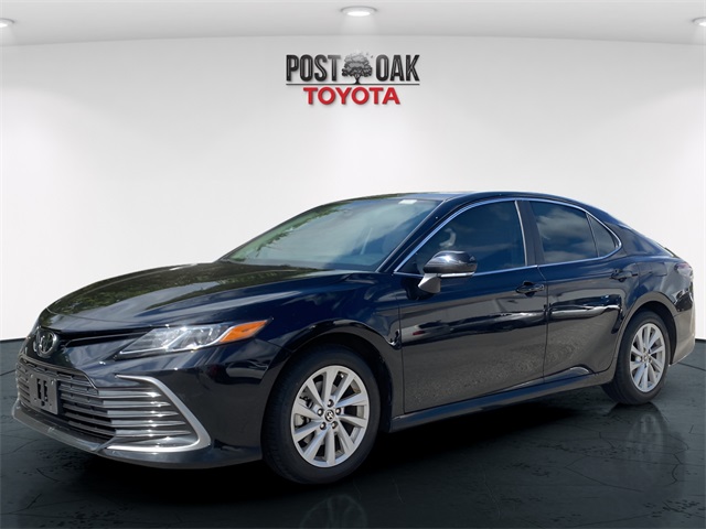 2024 Toyota Camry LE photo 2