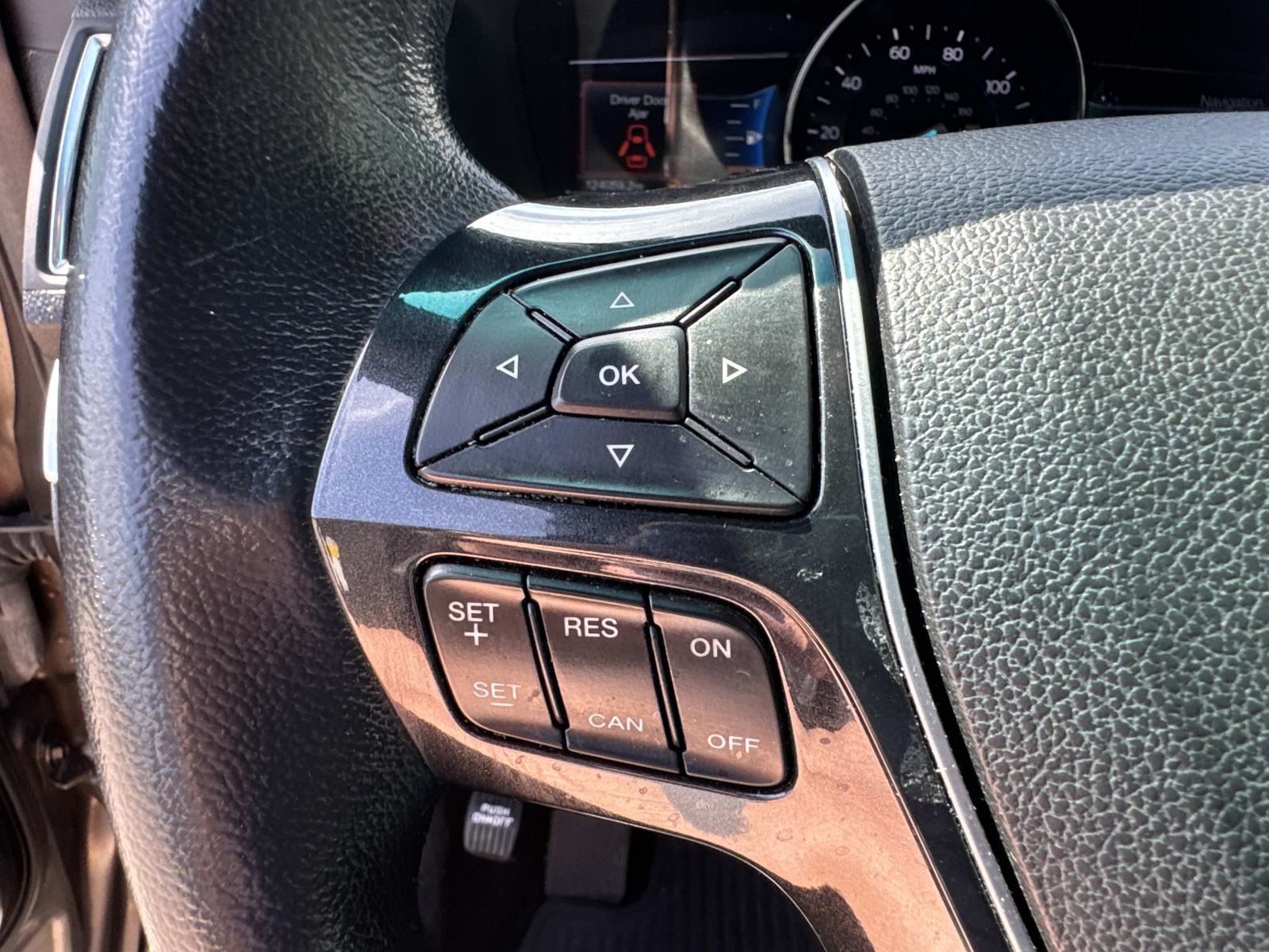 2016 Ford Explorer Limited photo 22