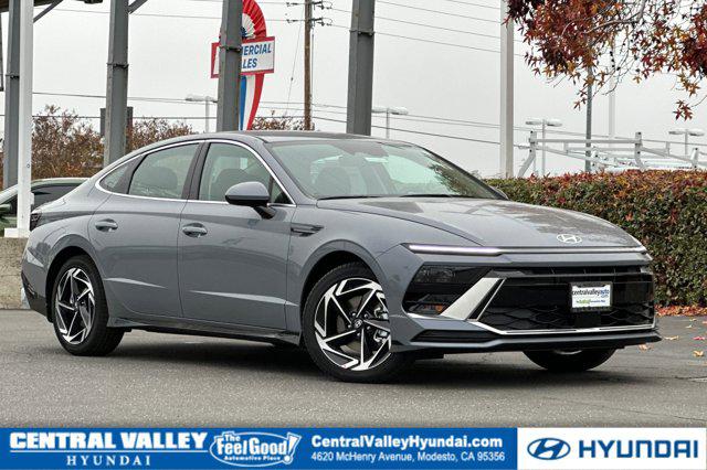 2026 Hyundai Sonata SEL's photo