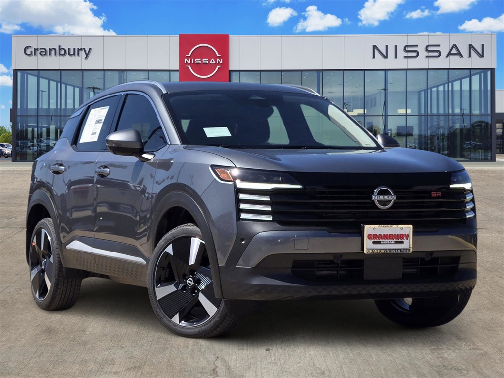 2025 Nissan Kicks SR's photo