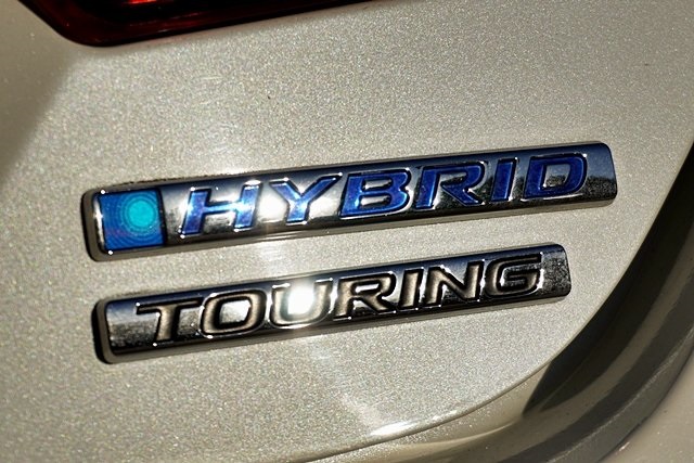 Used 2018  Honda Touring image 9