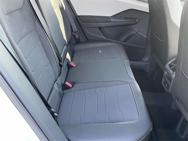 2025 Volkswagen Taos SE photo 15