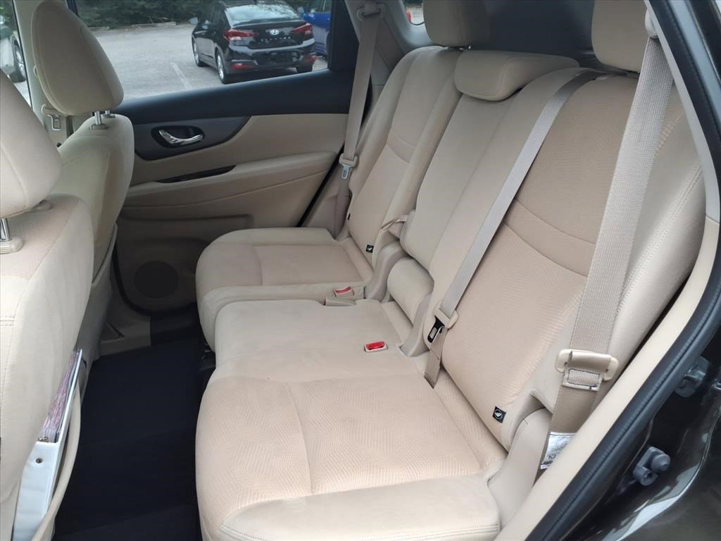 2016 Nissan Rogue S photo 8