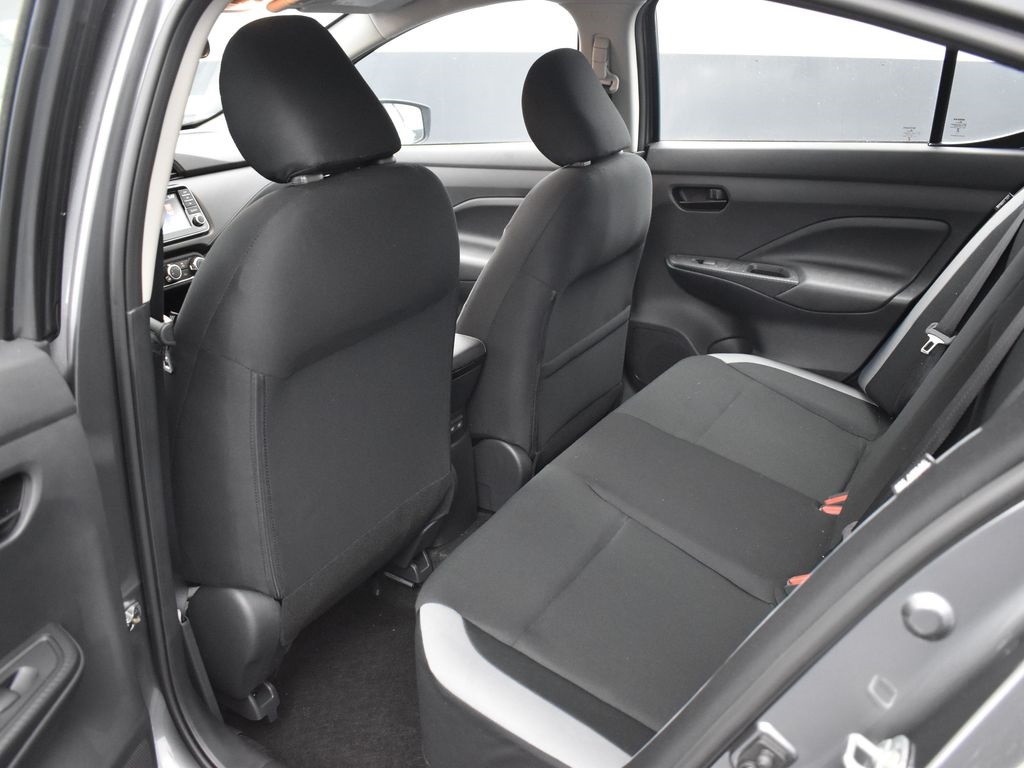 2025 Nissan Versa 1.6 S photo 14