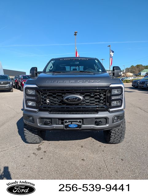 2025 Ford F-250 photo 2