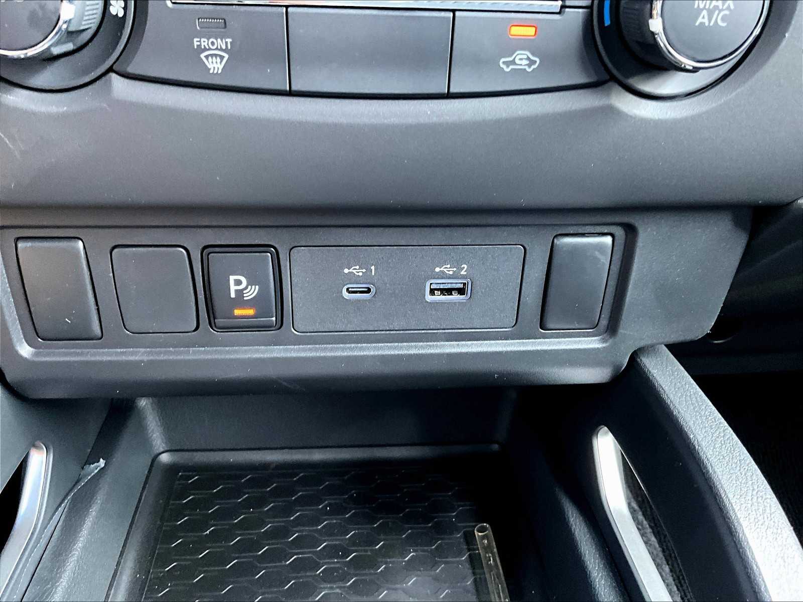 2025 Nissan Frontier SV photo 25