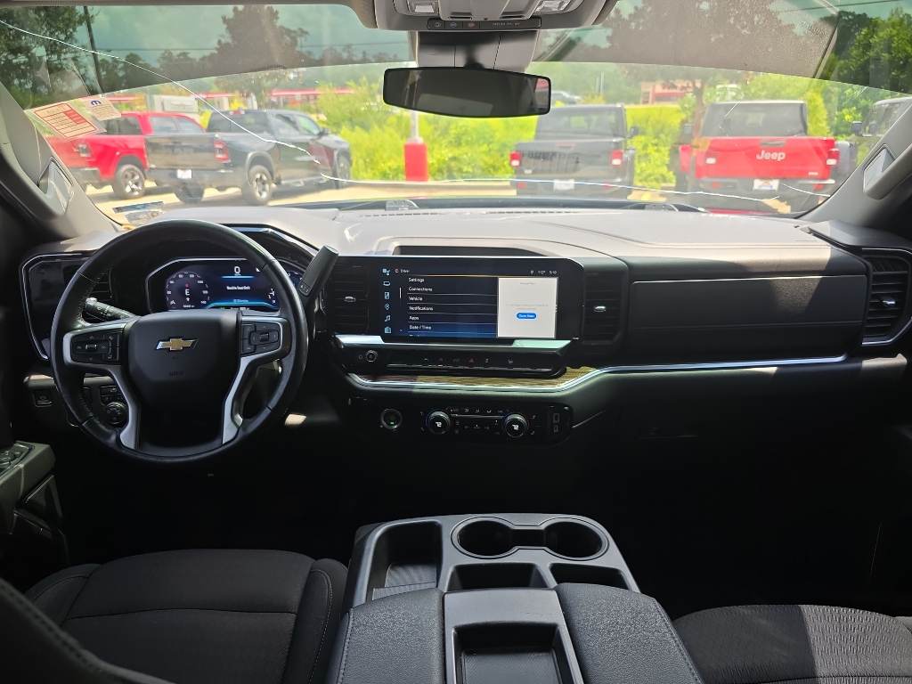 2022 Chevrolet Silverado 1500 LT photo 11