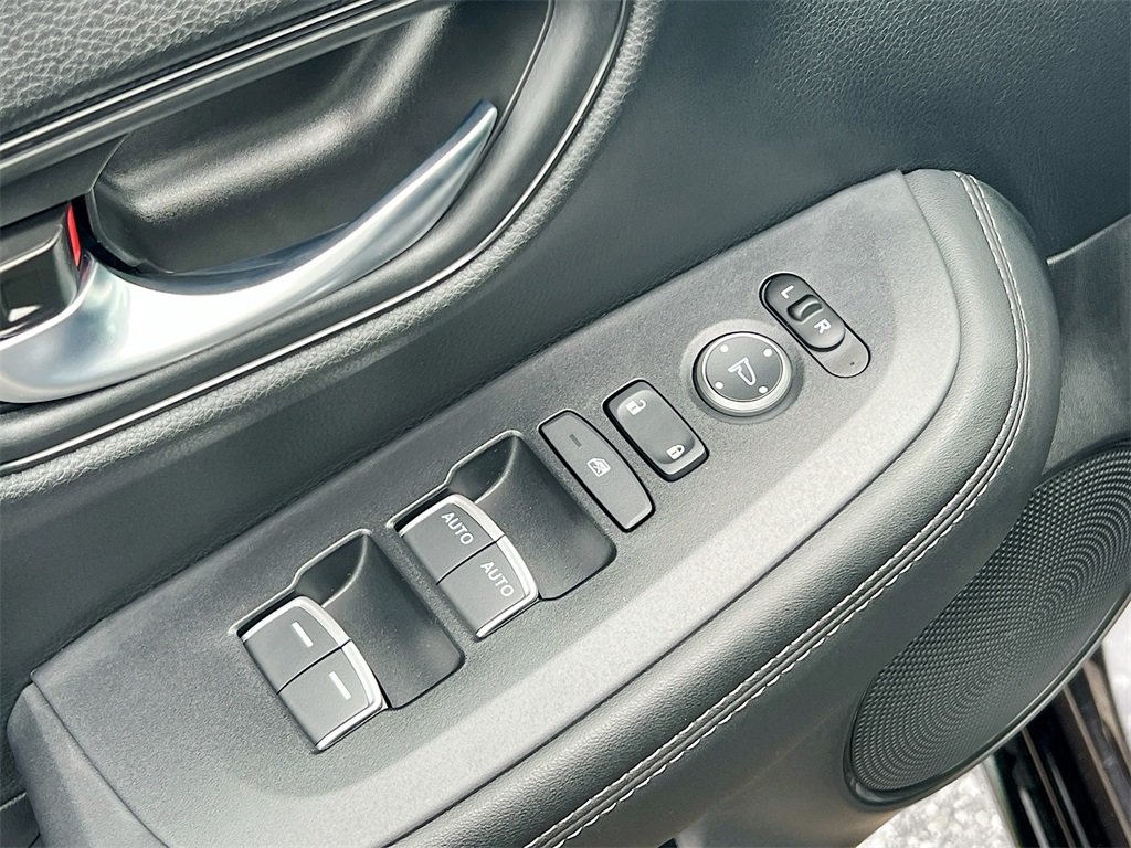 2026 Honda HR-V EX-L photo 23