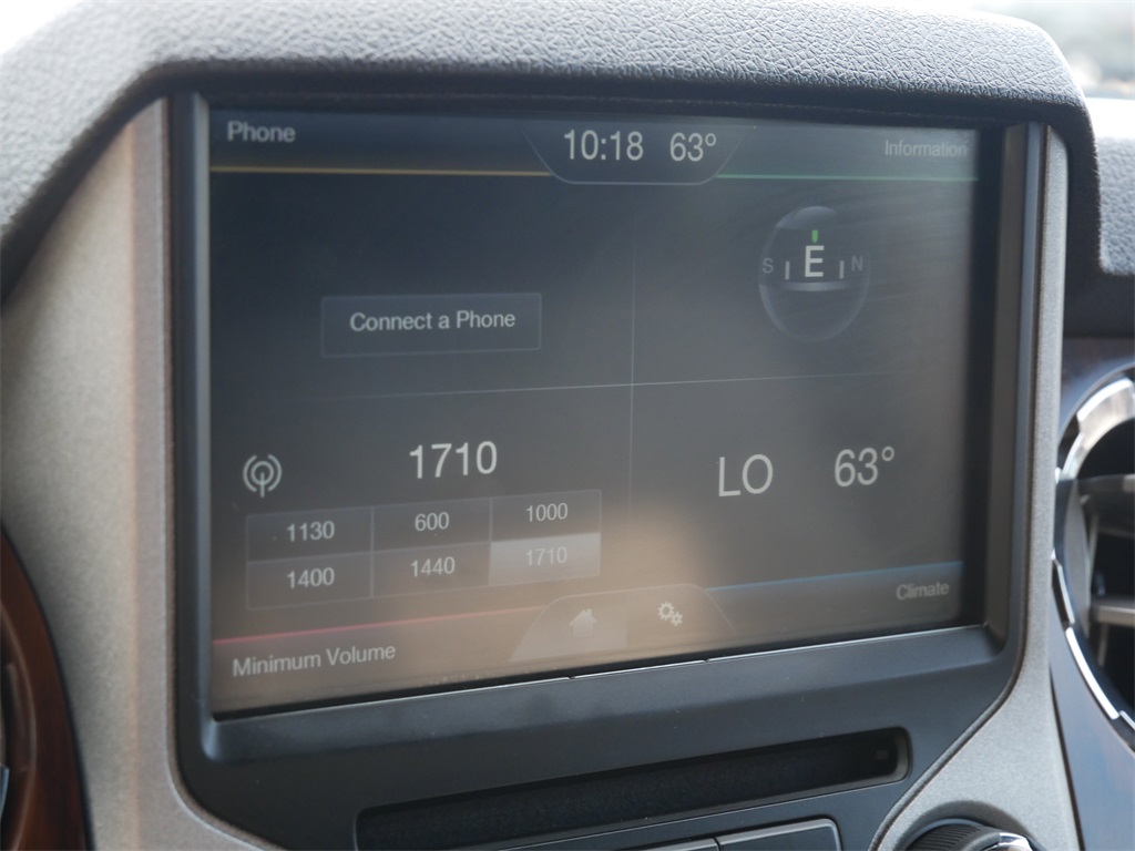 2015 Ford F-250 Lariat photo 19