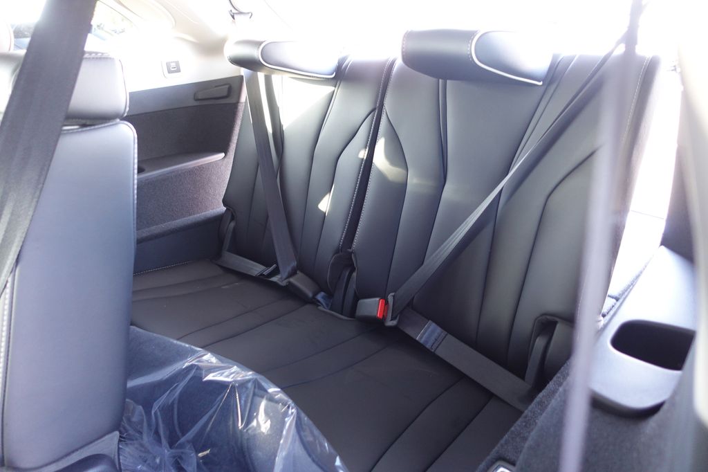 2026 Acura MDX SH-AWD Advance photo 22