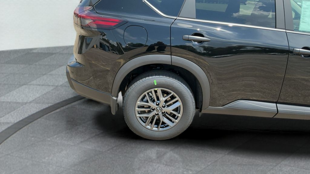 2026 Nissan Rogue S photo 18