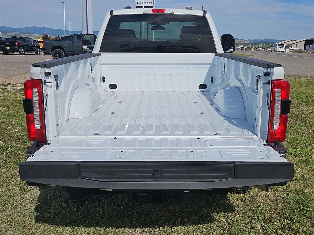 2025 Ford F-350 XLT photo 46