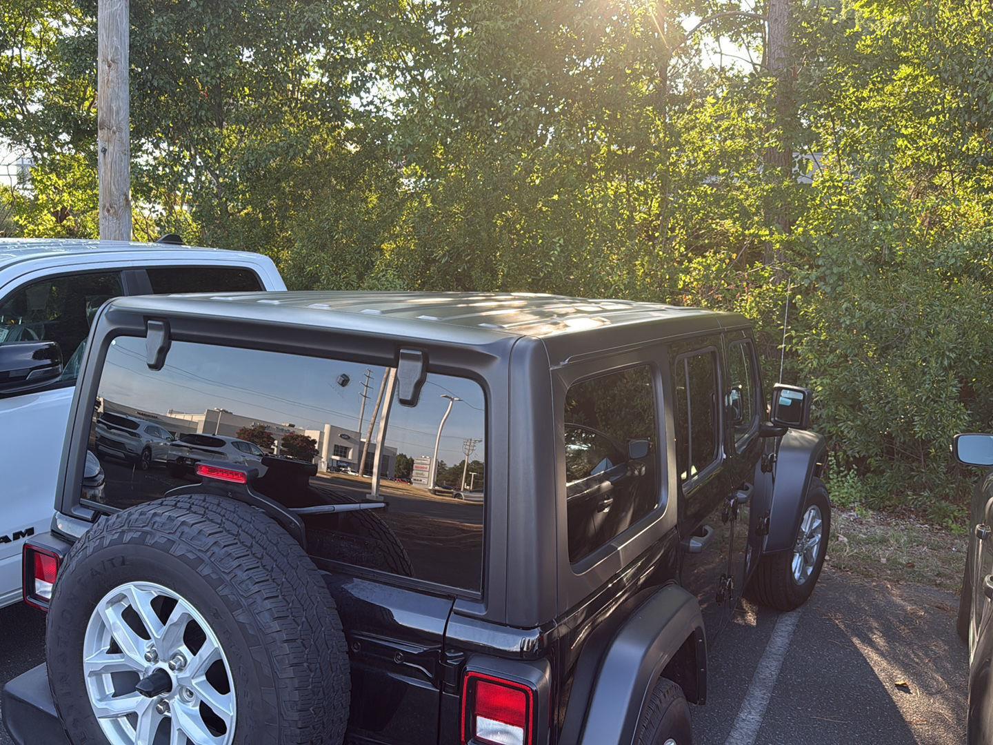 2023 Jeep Wrangler Sport S photo 8