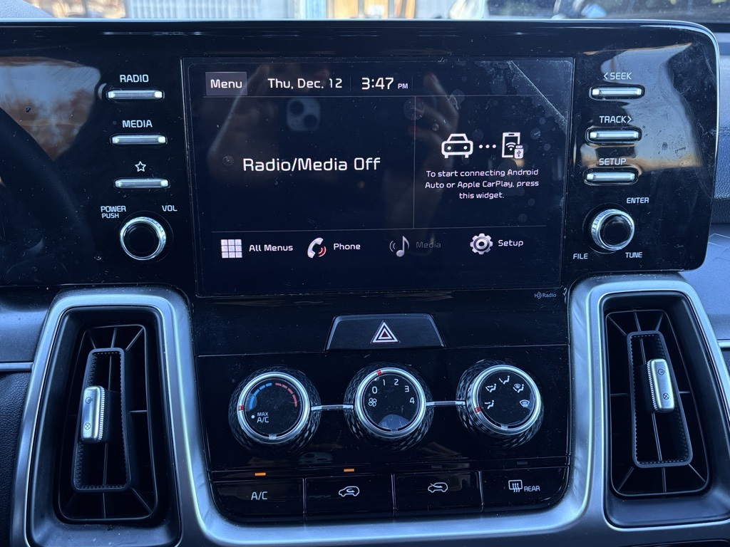 2021 Kia Sorento LX photo 32