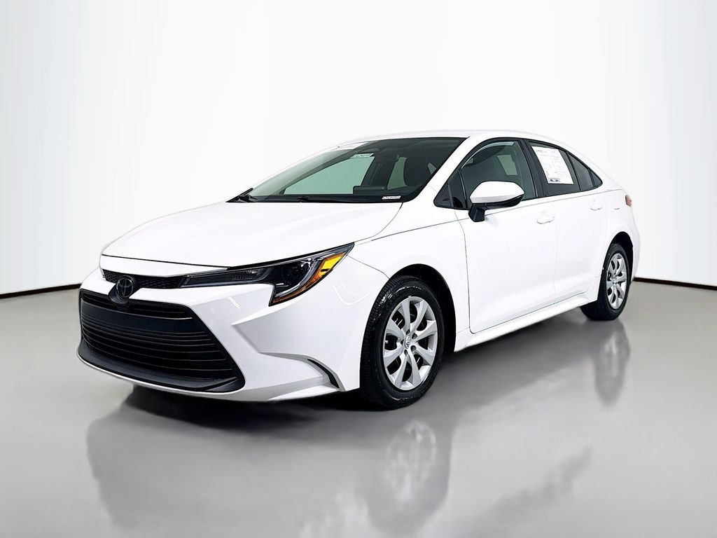 2024 Toyota Corolla LE photo 3