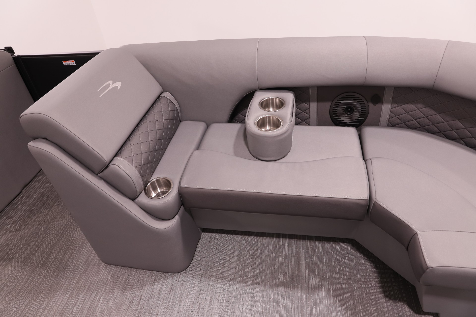 New 2023 BENNINGTON image 34