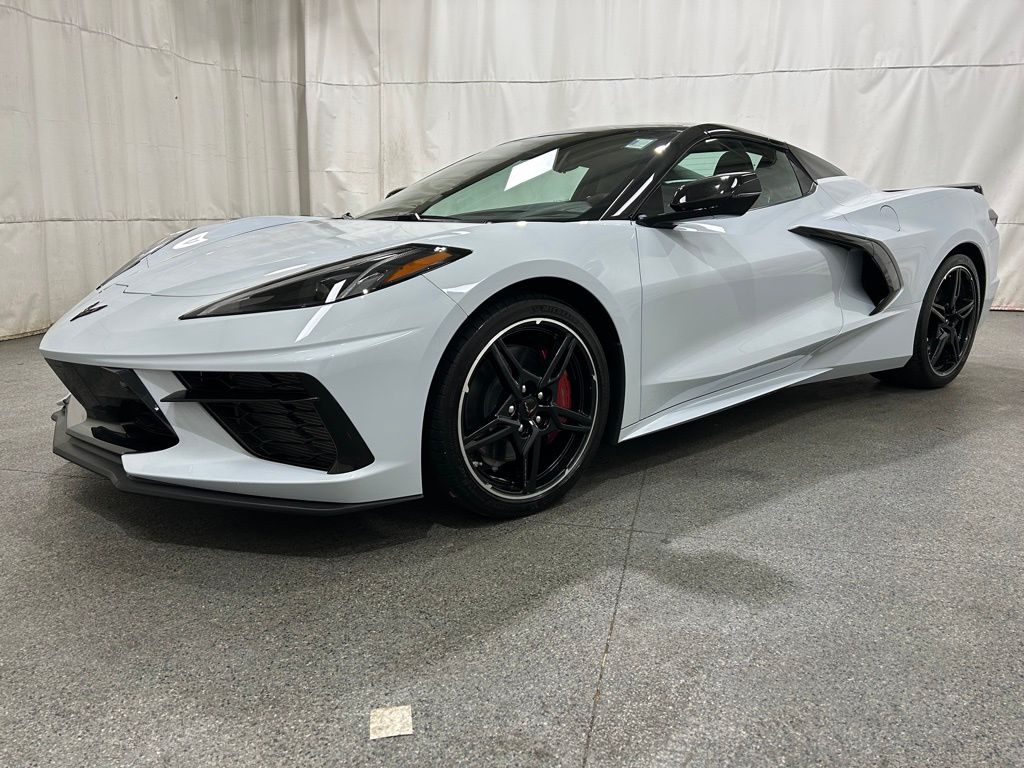 2022 Chevrolet Corvette Stingray 2LT Convertible photo 3