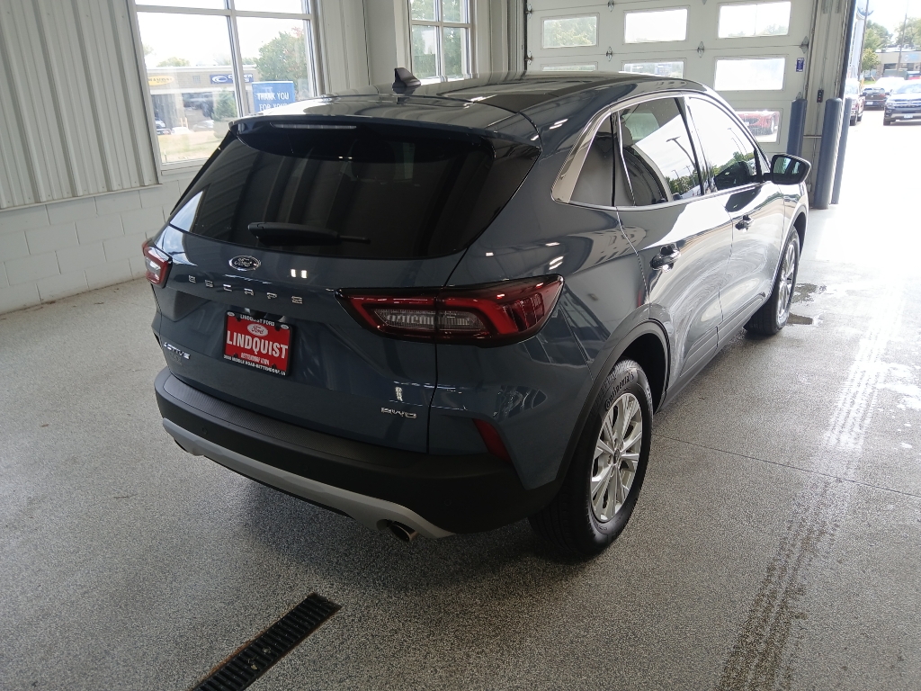 2023 Ford Escape Active photo 5