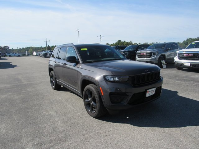 2024 Jeep Grand Cherokee Altitude X photo 4