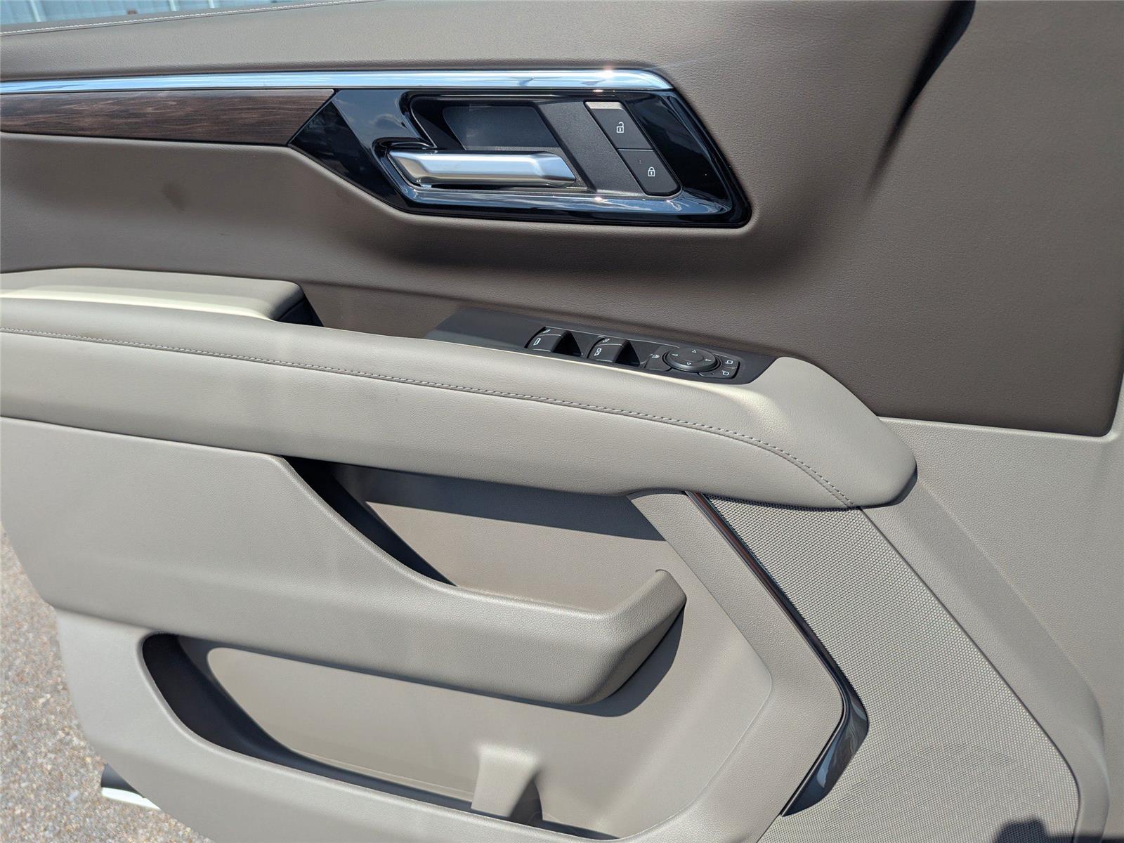 2025 Chevrolet Tahoe LS photo 17