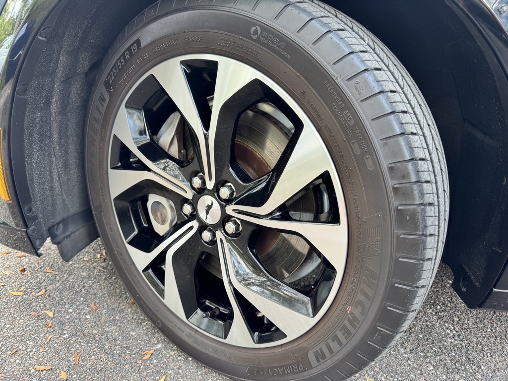 2021 Ford Mustang Mach-E Premium photo 26