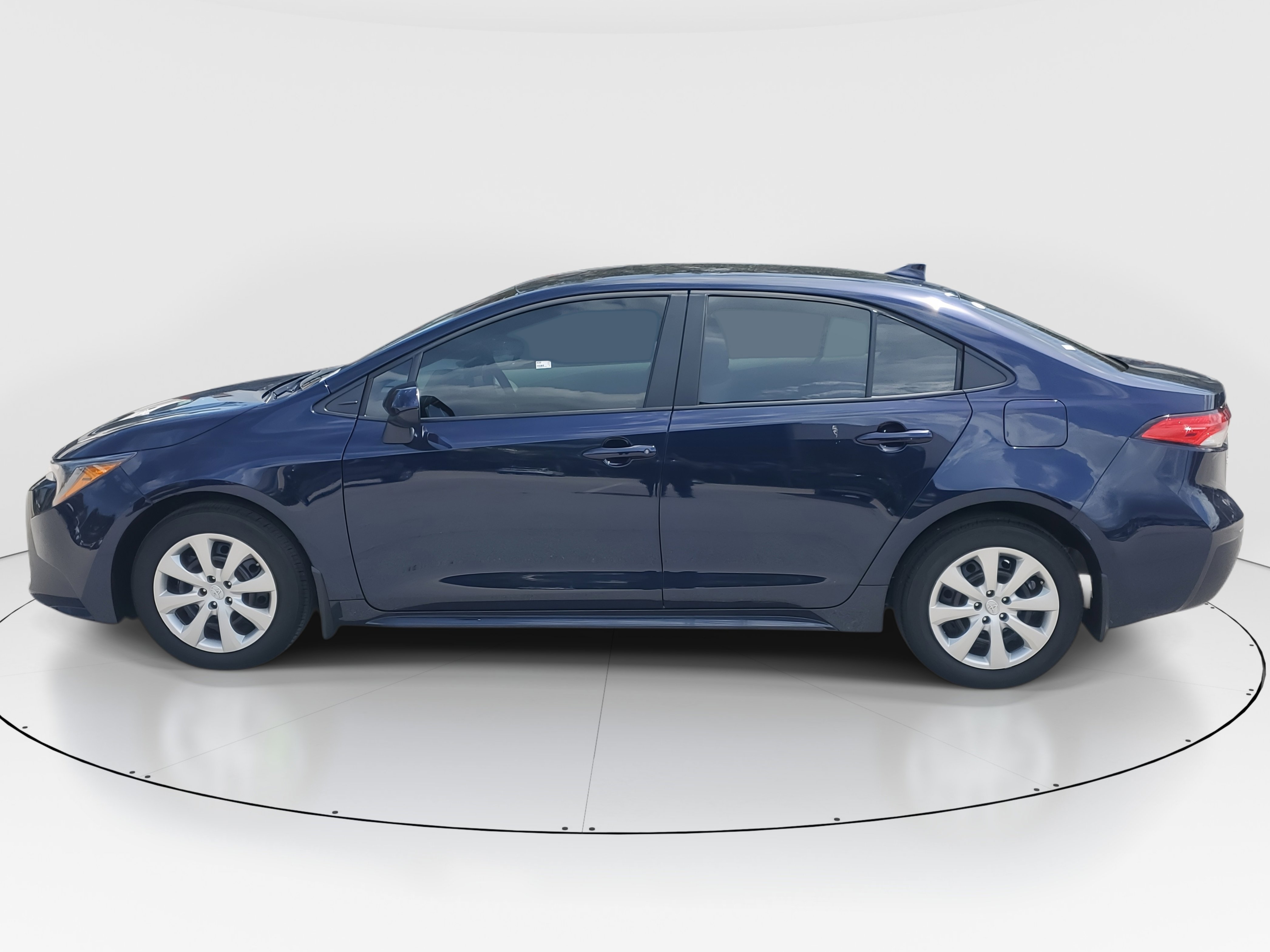2025 Toyota Corolla LE photo 6