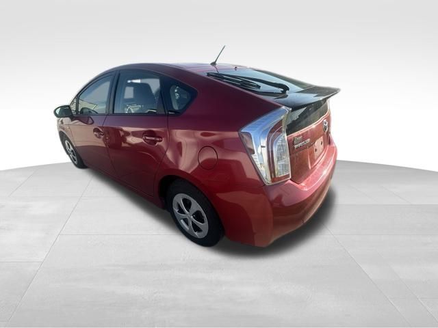 2014 Toyota Prius Four photo 3