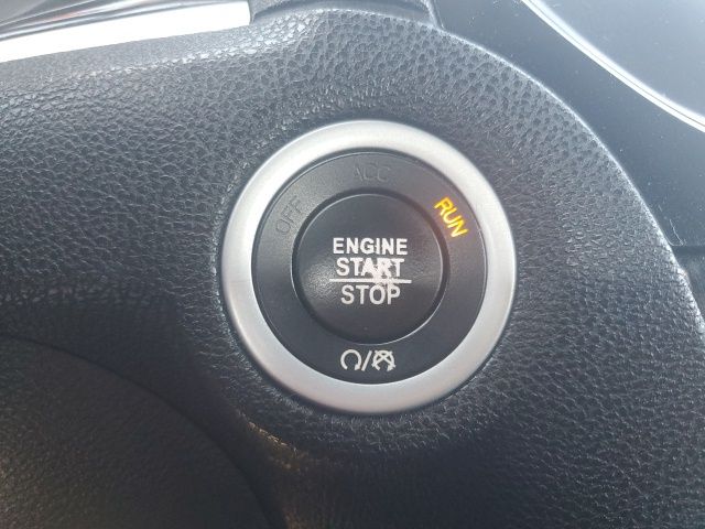 2021 Chrysler 300 S photo 22