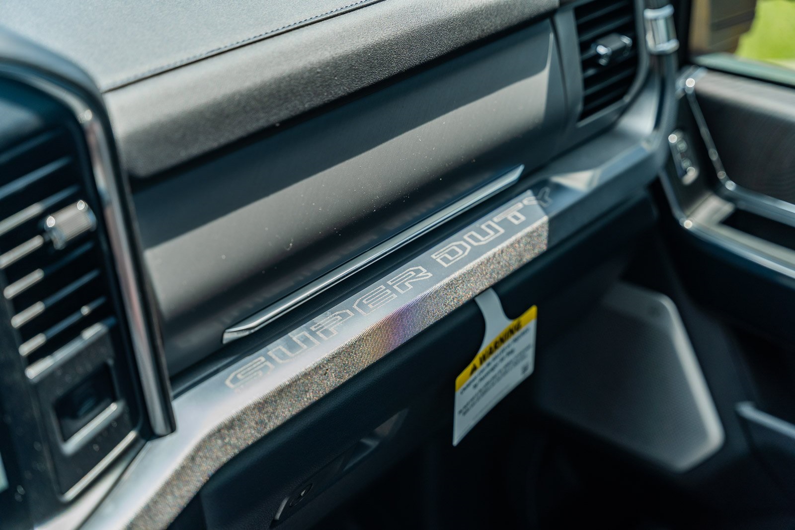 2025 Ford F-350 Platinum photo 27