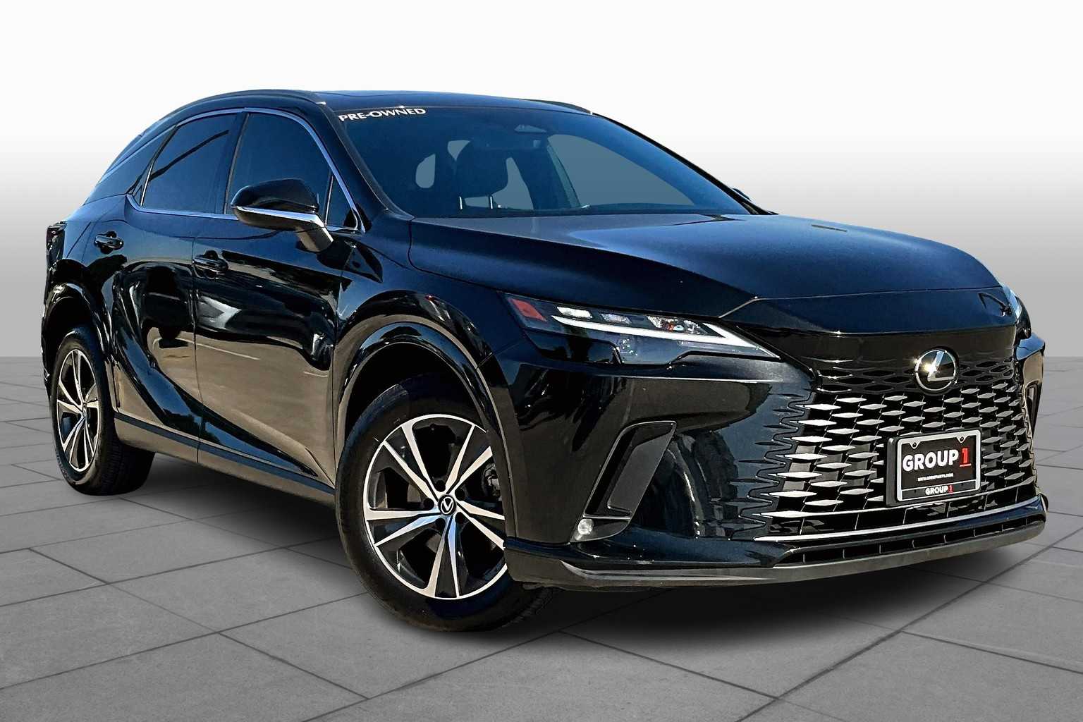 2023 Lexus RX photo 2