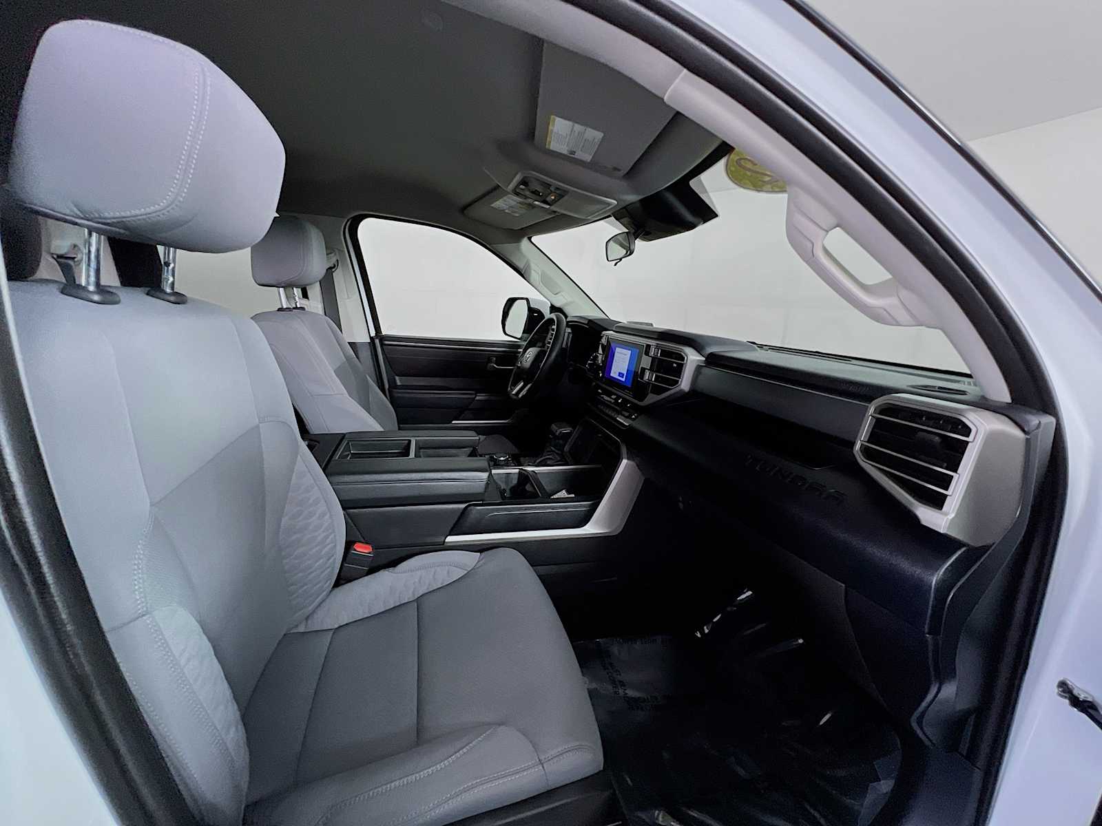 2022 Toyota Tundra SR5 photo 18