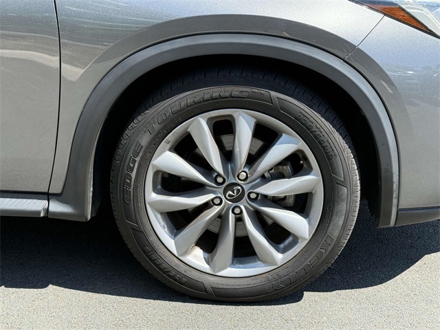 2021 Infiniti QX50 Luxe AWD photo 12
