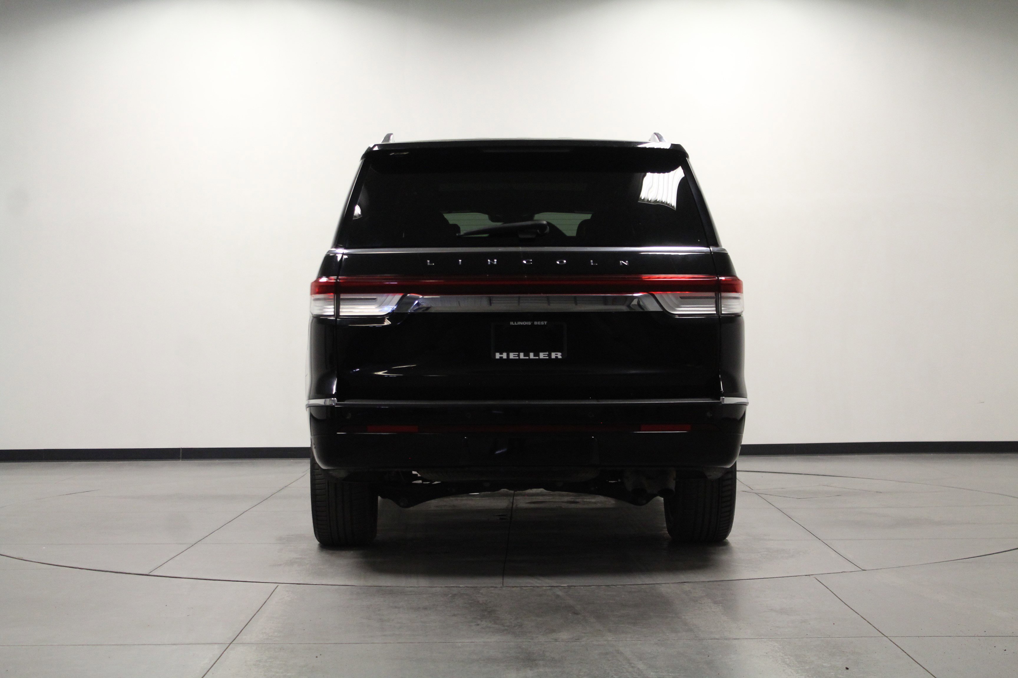 2023 Lincoln Navigator L Reserve photo 4