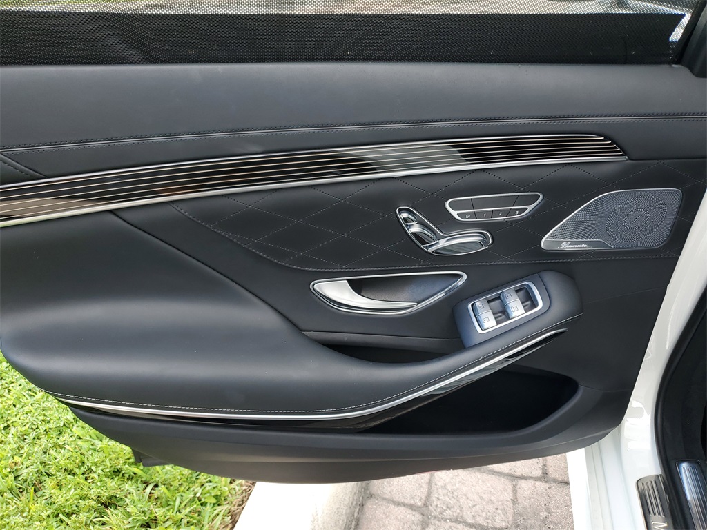 2018 Mercedes Benz S 560 photo 11